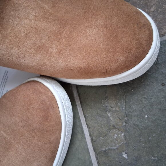 UGG Mika Classic Boot - Picture 2 of 8